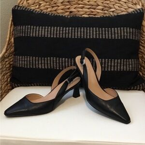 Naturalizer Black Pointed Slingback Heels Wm Sz 6M